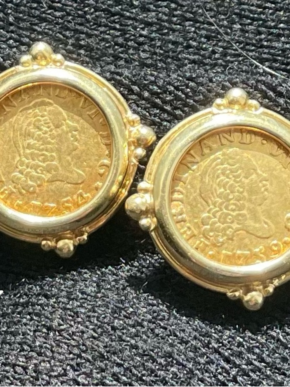 Authentic Spanish coin 1754.      With  certificate of Authencity  18 k